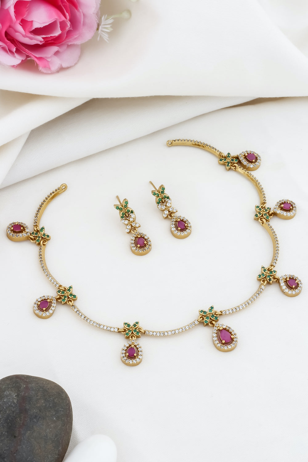 DELICATE CZ CHOKER