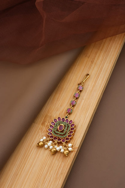 ad kundan maang tikka