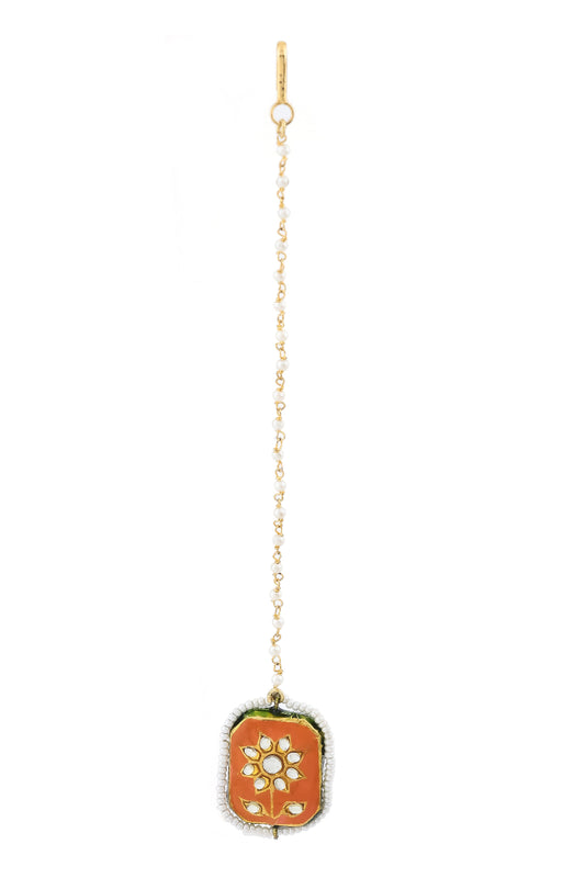 meenakari maang tika