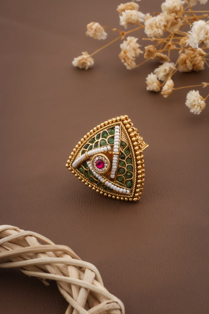 kundan antique gold triangle finger ring 240327