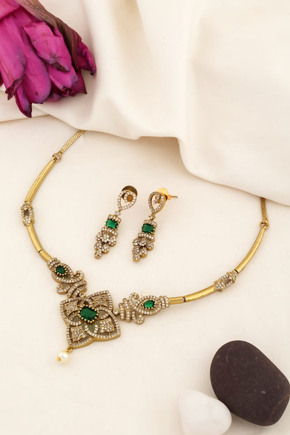 antique gold diamond set