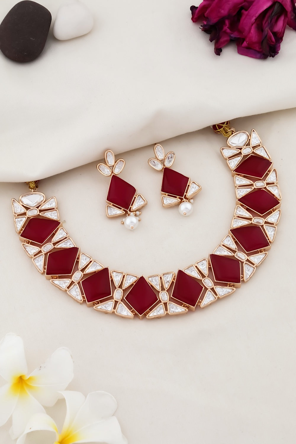 tyaani inspired kundan set