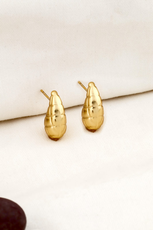 minimalist stud earring 250174