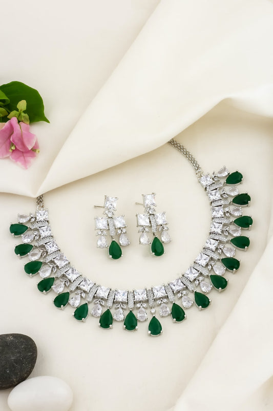 emerald diamond necklace