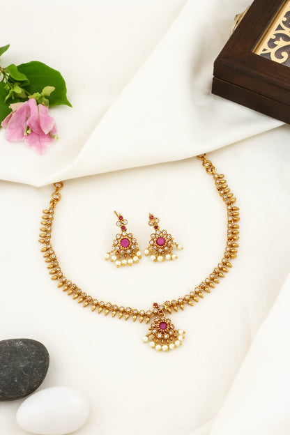 temple antique gold stone studded short necklace set 240477