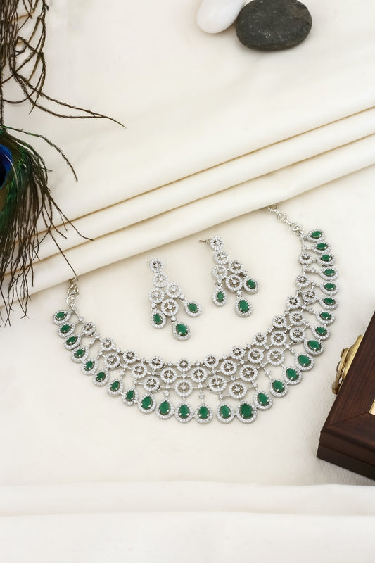 green choker set