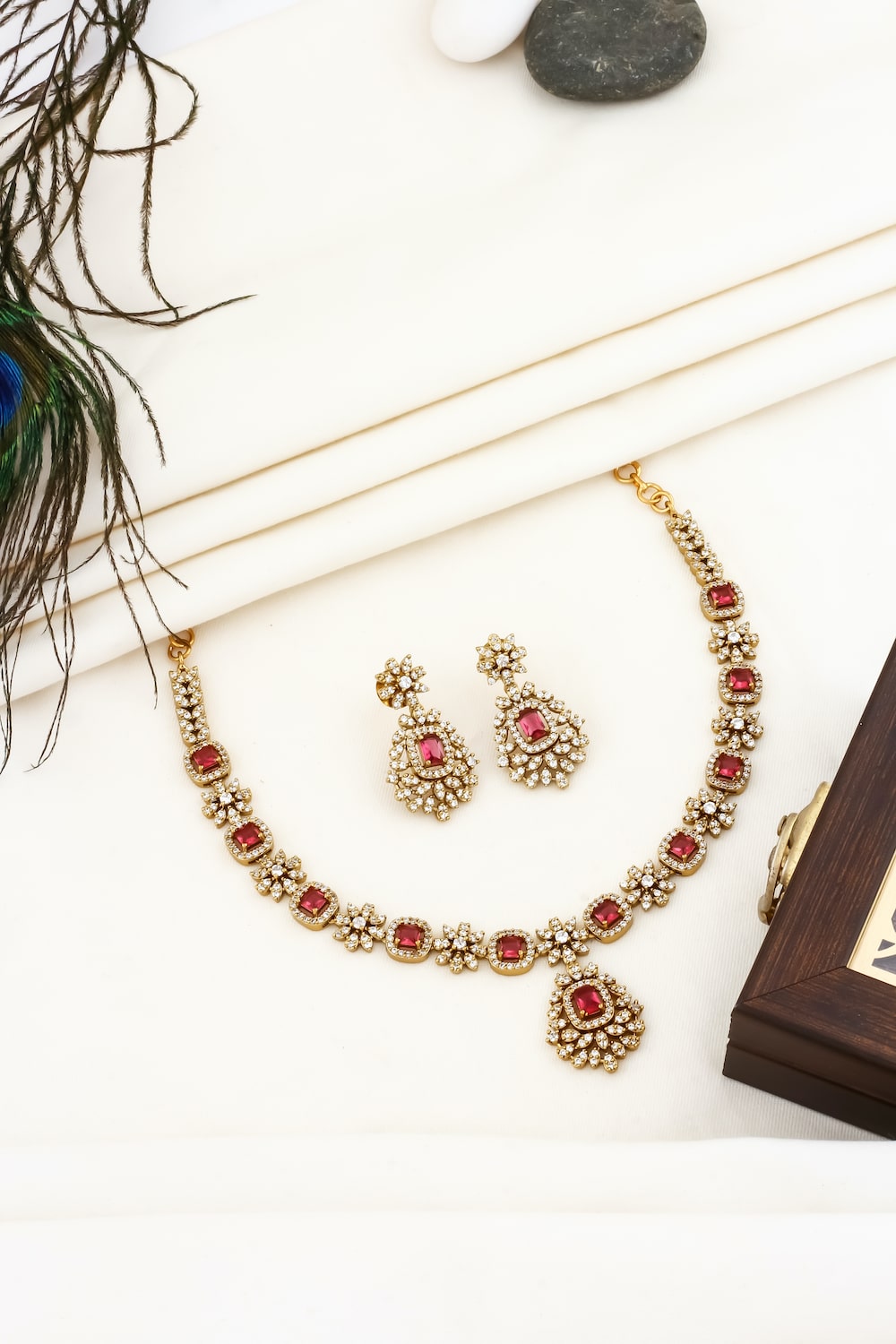 red gold choker