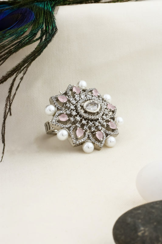 cocktail finger ring