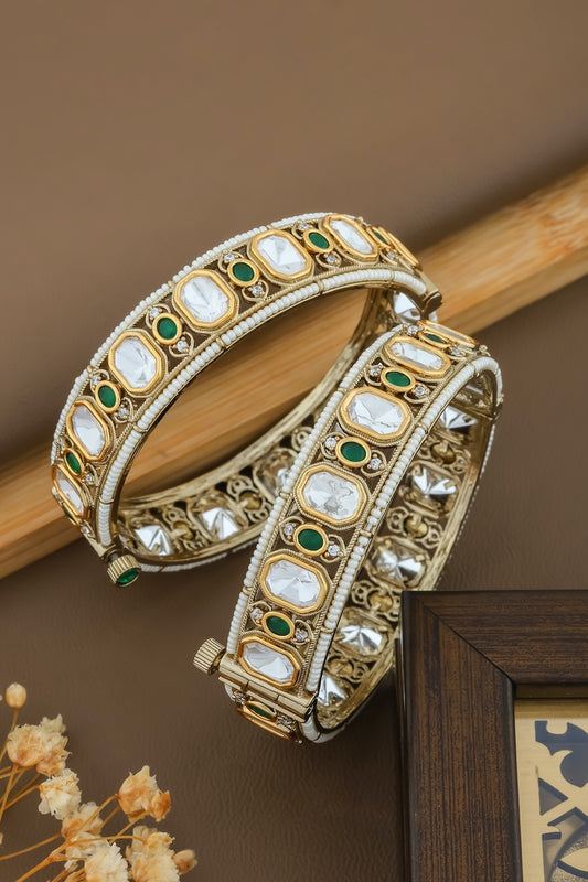 antique gold moissanite bangle