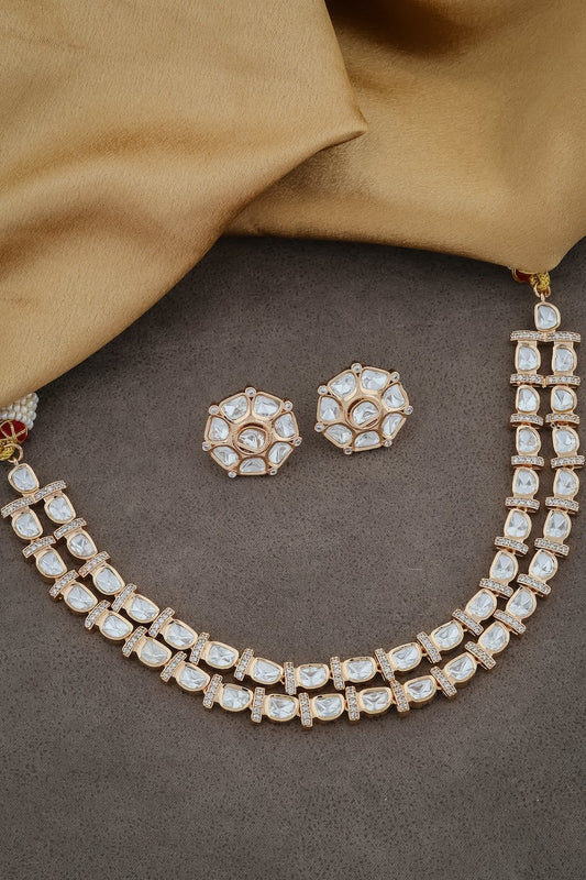 tyaani kundan set