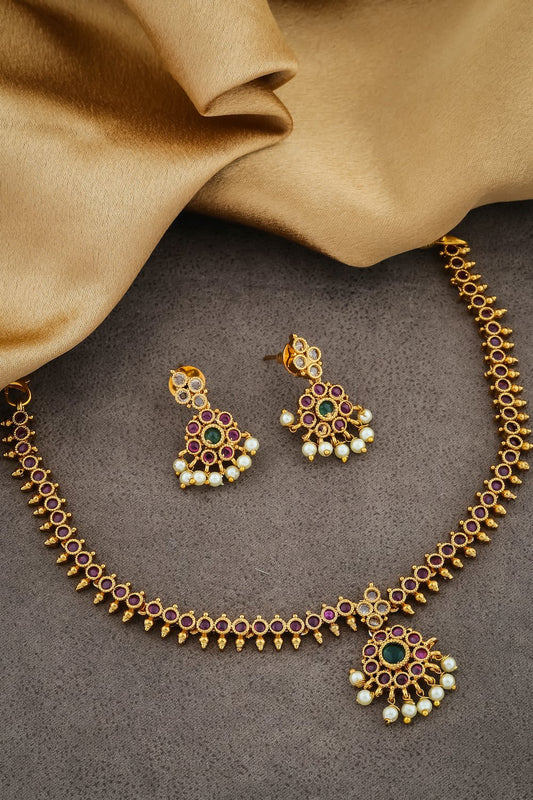 delicate temple set