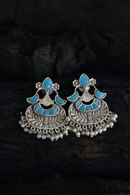 Tribal stud earrings trse230403