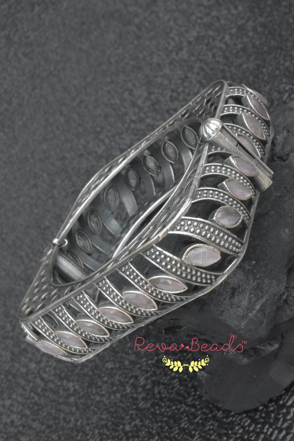 Tribal bangle trbn230188