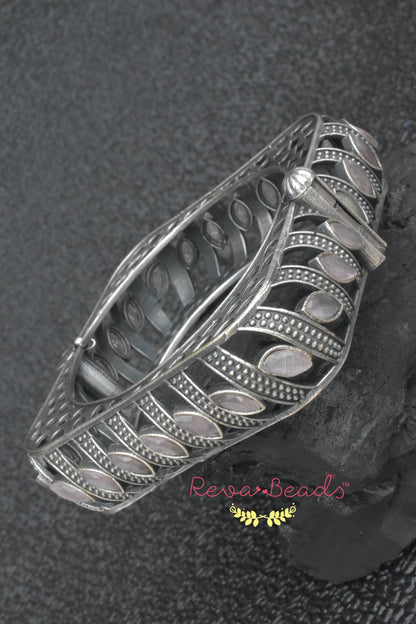 Tribal bangle trbn230188