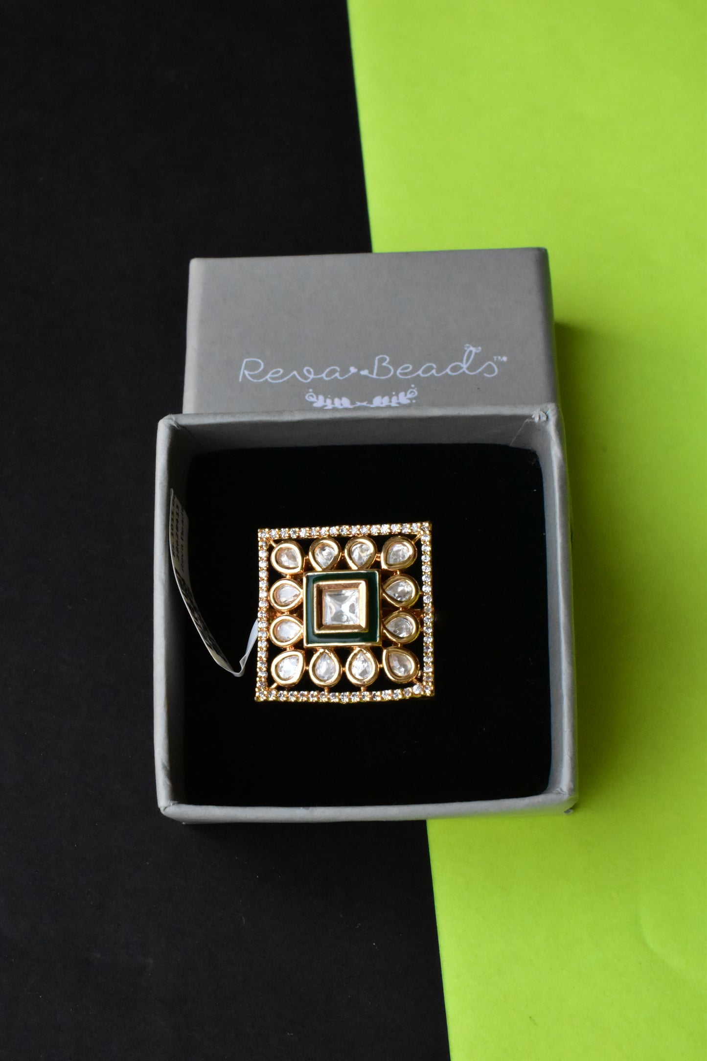 green Kundan finger ring