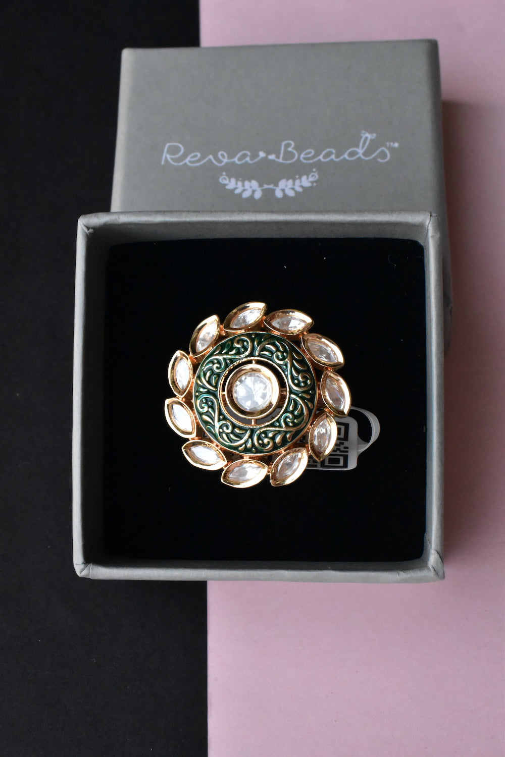 green kundan finger ring