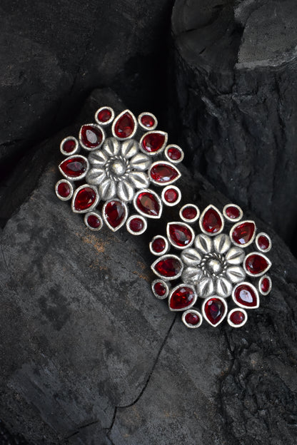 Tribal stud earrings trse230342