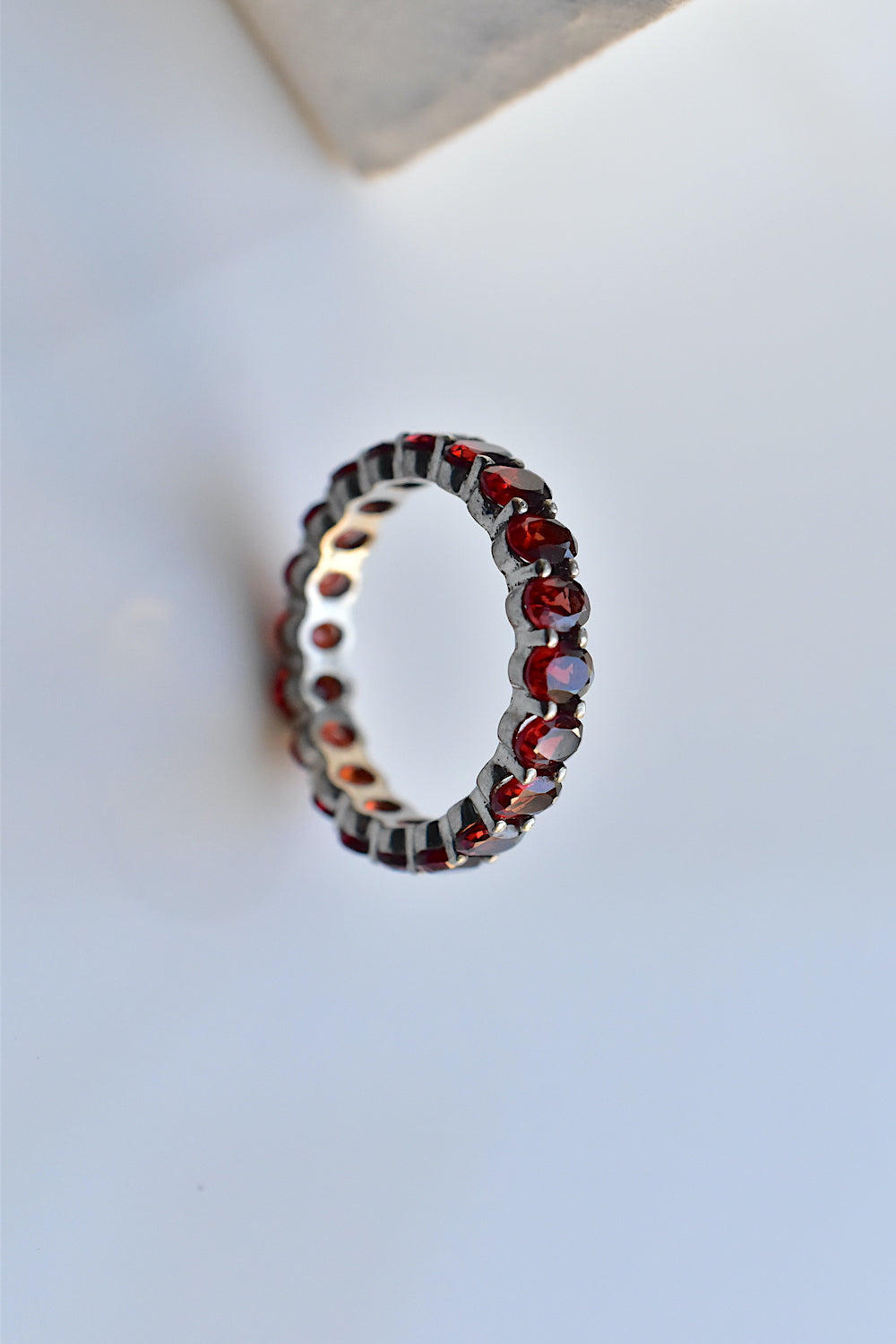 fine garnet finger ring