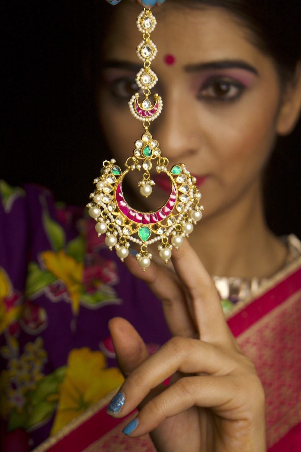 kundan maang tika