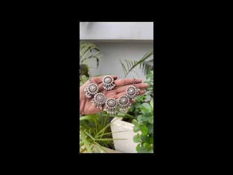 stone set necklace set