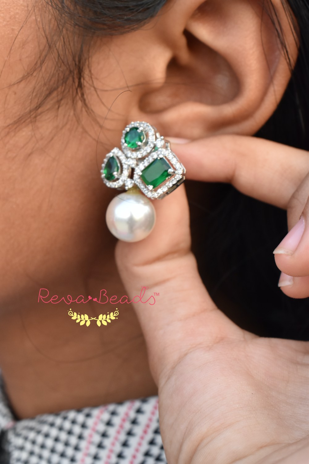 emerald studs