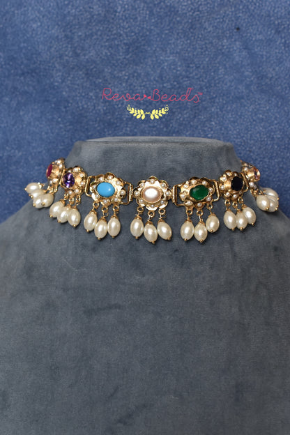 Jadau Kundan Choker Necklace Earrings Set hjkchnes230079