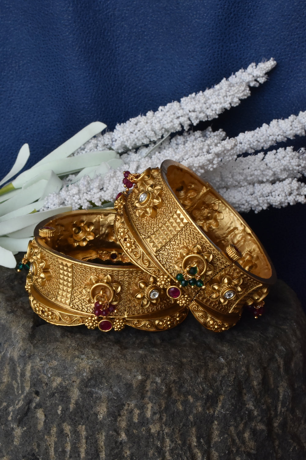 kundan broad kada set