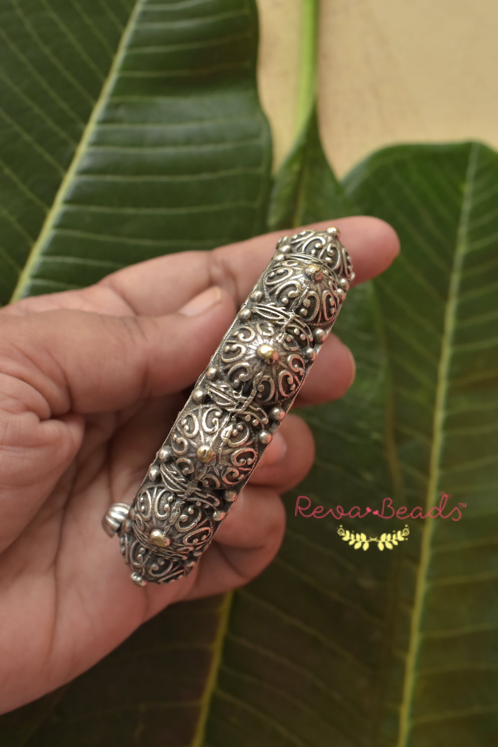 openable bangle