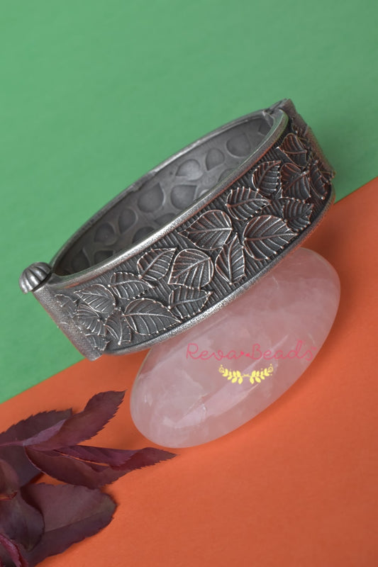 tribal bangle bracelet trbn221374