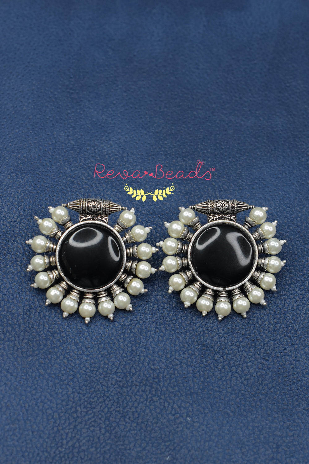 black pearl studs